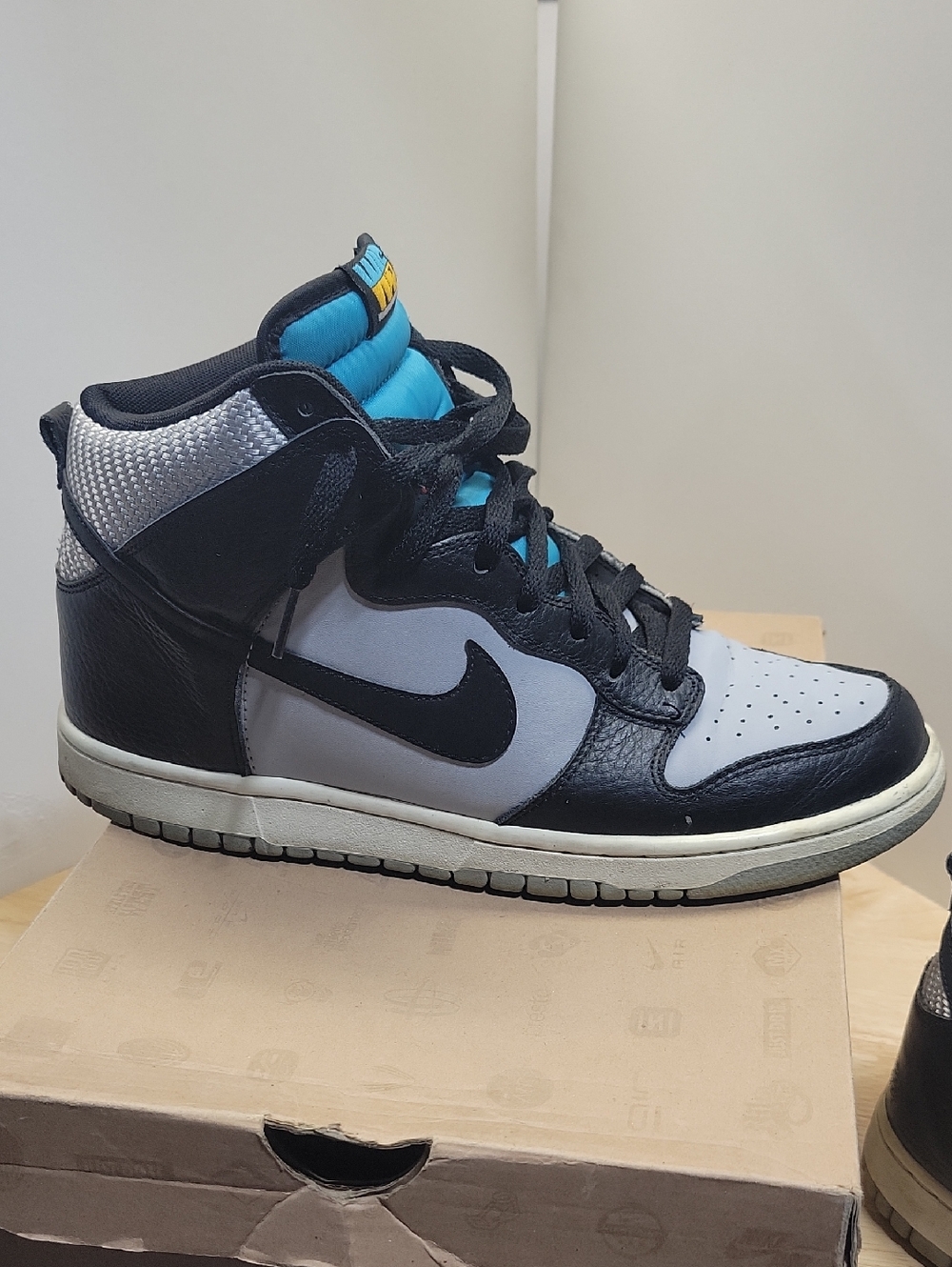 Nike Dunk High Wolf Grey Black Turquoise Size 9 Sneakers